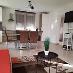 Balatinus Apartmanhaz *