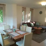 Balatinus Apartmanhaz Siófok