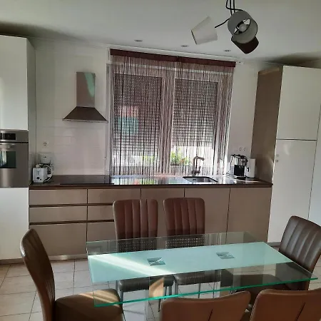 Balatinus Apartmanhaz * Шиофок