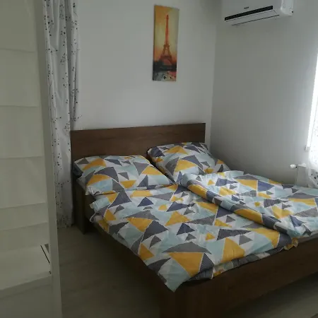 アパート Balatinus Apartmanhaz *