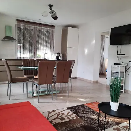 Balatinus Apartmanhaz 公寓 希欧福克