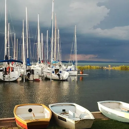 Balatinus Apartmanhaz Апартаменты *