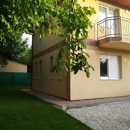 شقة Balatinus Apartmanhaz شيوفوك