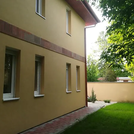 Balatinus Apartmanhaz 公寓