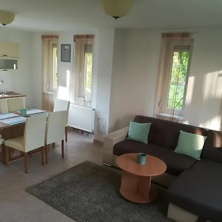 Апартаменты Balatinus Apartmanhaz