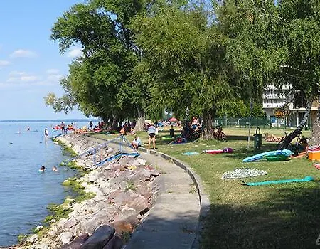 公寓 Balatinus Apartmanhaz *