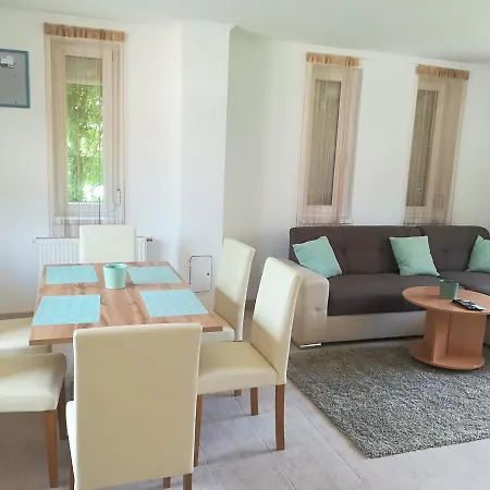 Balatinus Apartmanhaz