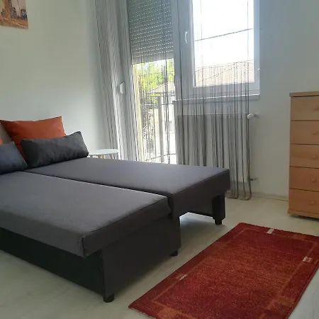 Balatinus Apartmanhaz * Siofok