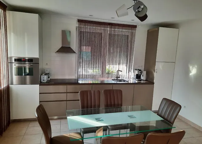 Balatinus Apartmanhaz * シオーフォク