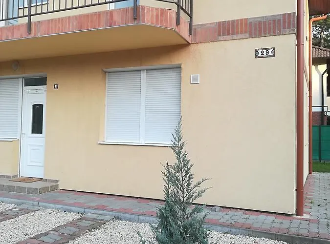 アパート Balatinus Apartmanhaz *