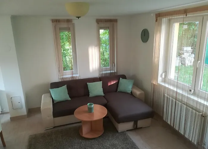 Balatinus Apartmanhaz *