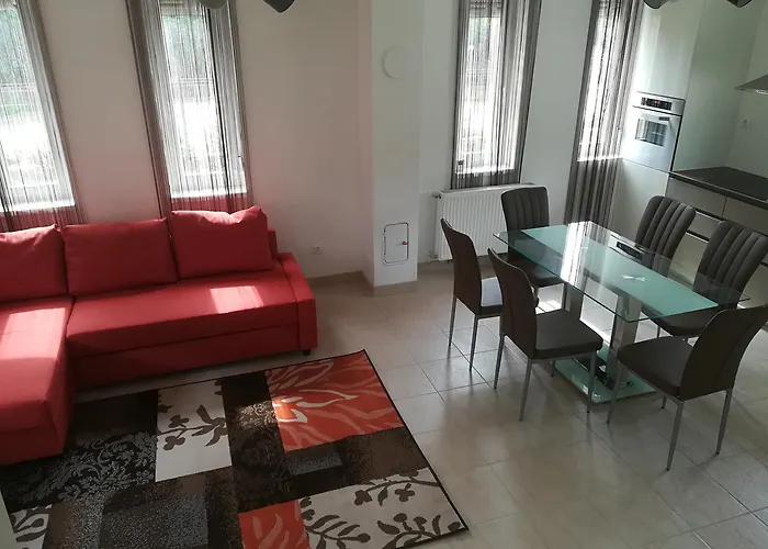 アパート Balatinus Apartmanhaz *